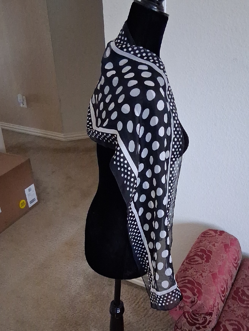 Scarf - Picture 2 of 3